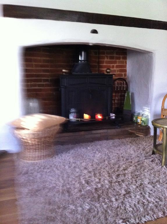 Thatched Farm Bed And Breakfast Woodbridge Exterior photo